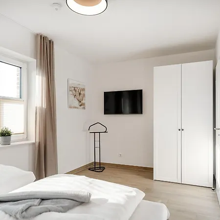 Apartment Vista 9, Neu, Eg Mit Terrasse Und Eingezaeuntem Garten *